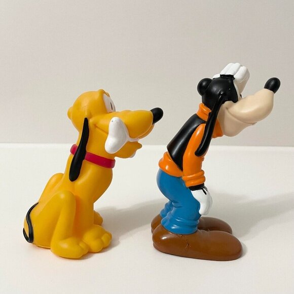 Disney Goofy and Pluto Vinyl Figure 4 and 4.5 Inch Toys - Picture 2 of 16